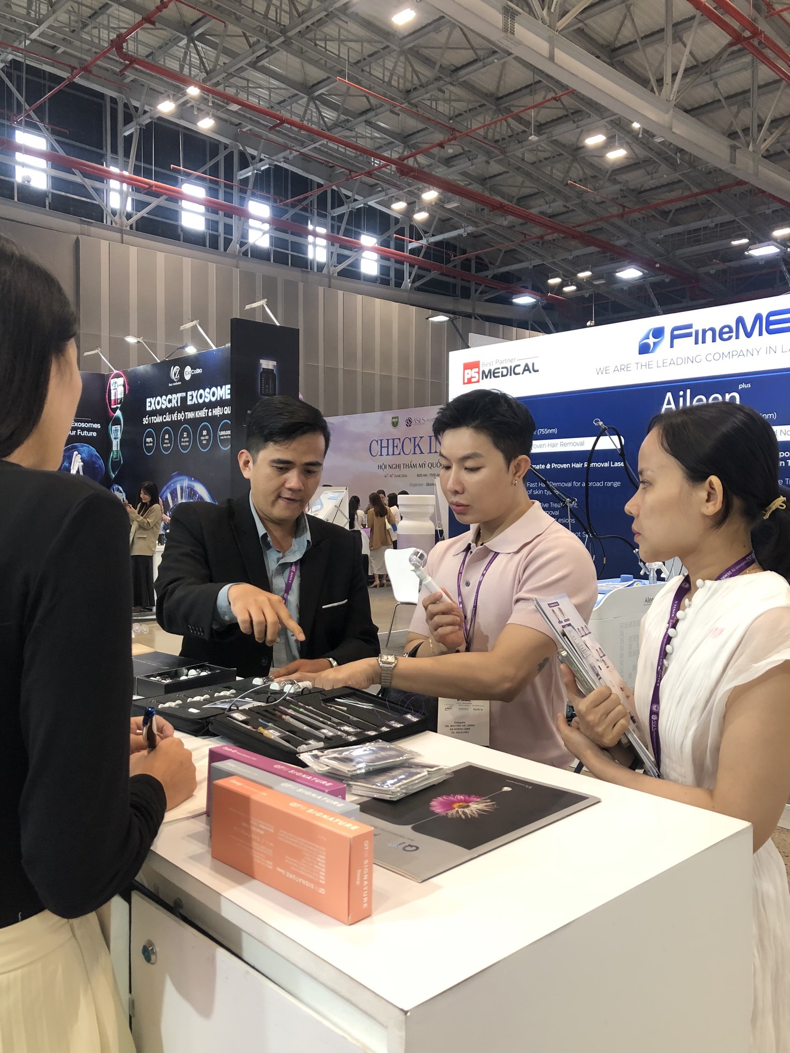 Xu Hướng Thẩm Mỹ Nội Khoa 2025