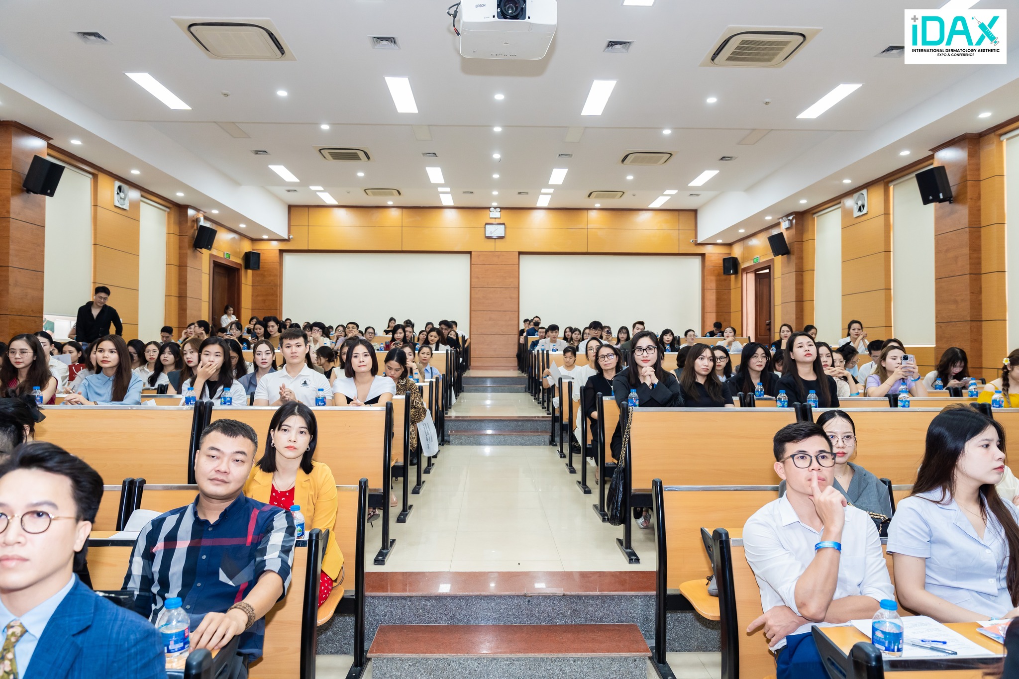 Xu Hướng Mới, An Toàn & Hiệu Quả Trong Thẩm Mỹ Nội Khoa 2025