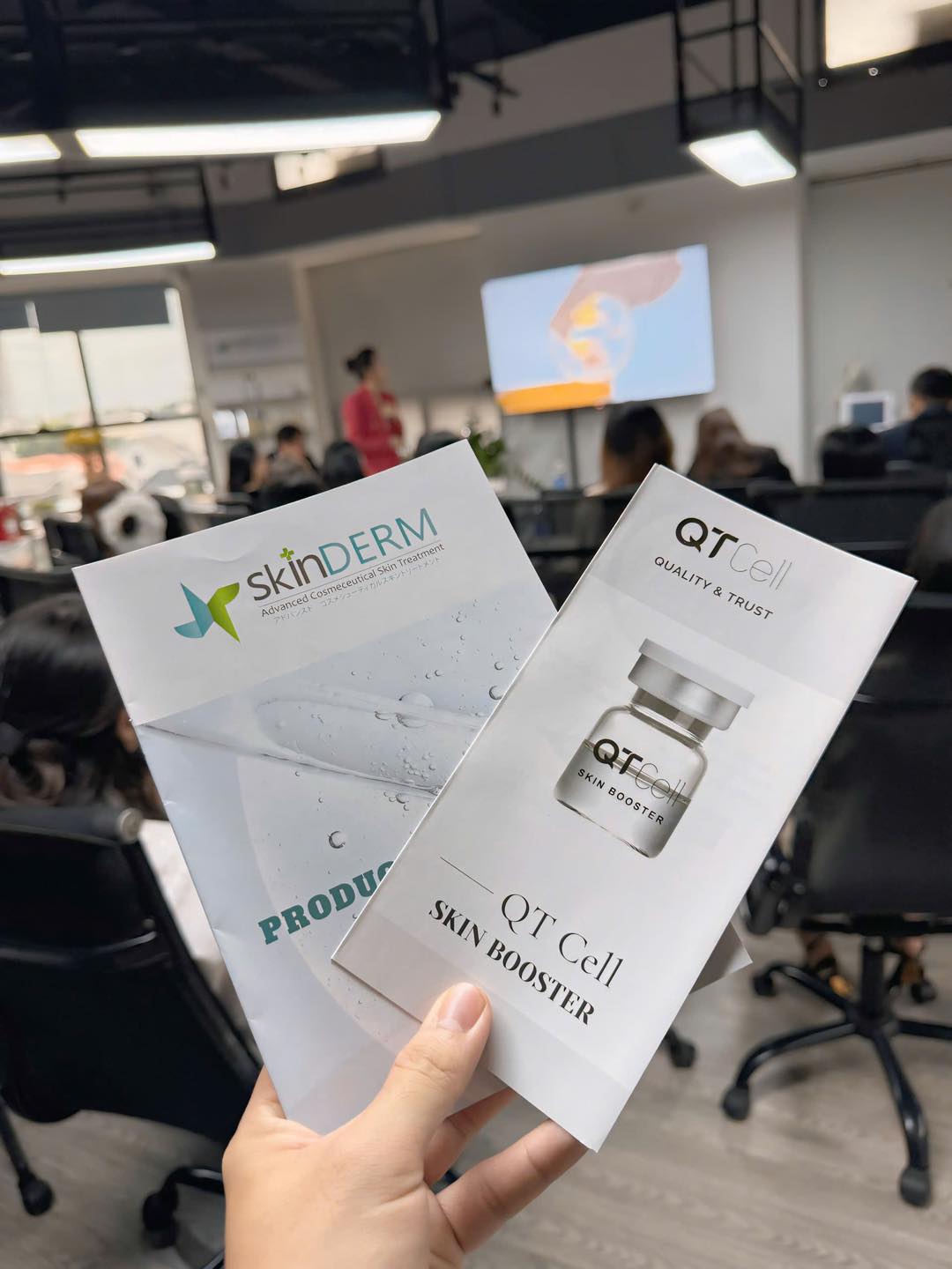 Hands-On VIP Private Workshop: "Ứng Dụng Hoạt Chất Sinh Học & Yếu Tố Tăng Trưởng trong Tái Tạo Da và Kiểm Soát Sắc Tố"